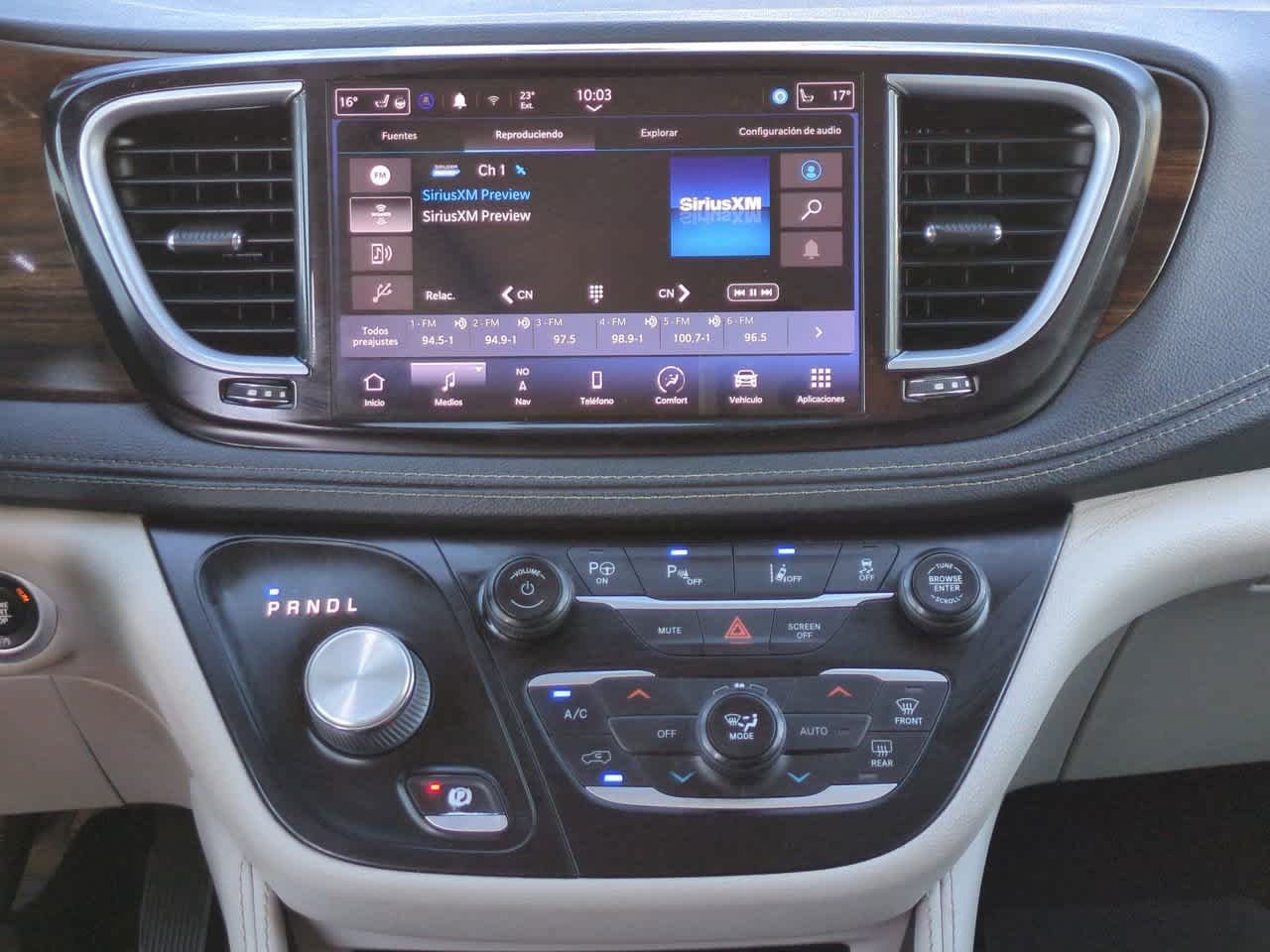 2022 Chrysler Pacifica Hybrid Limited - Photo 18