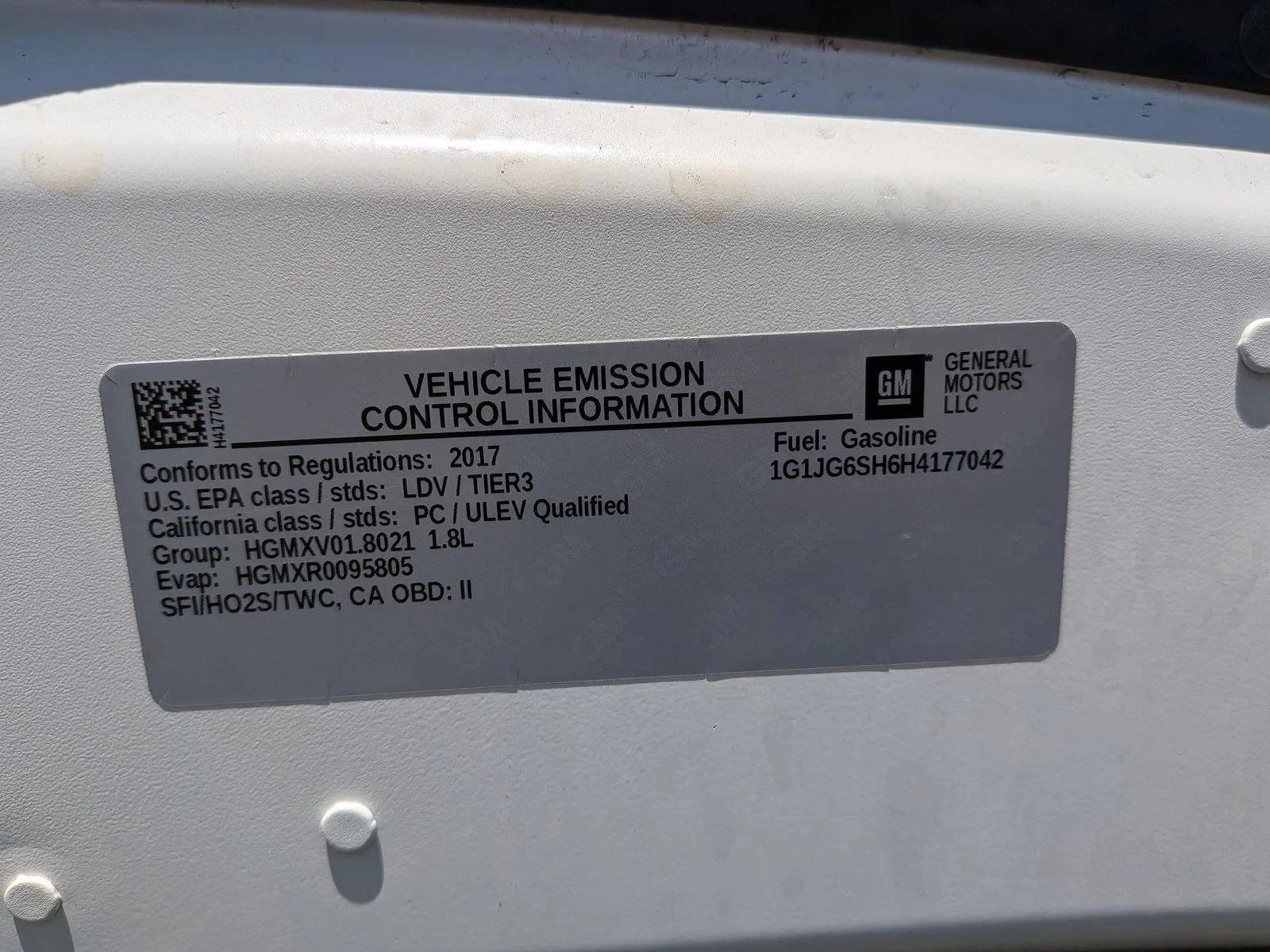 Used 2017 Summit White Chevrolet LT image 23