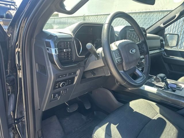 Used 2023 Black Ford XLT image 14