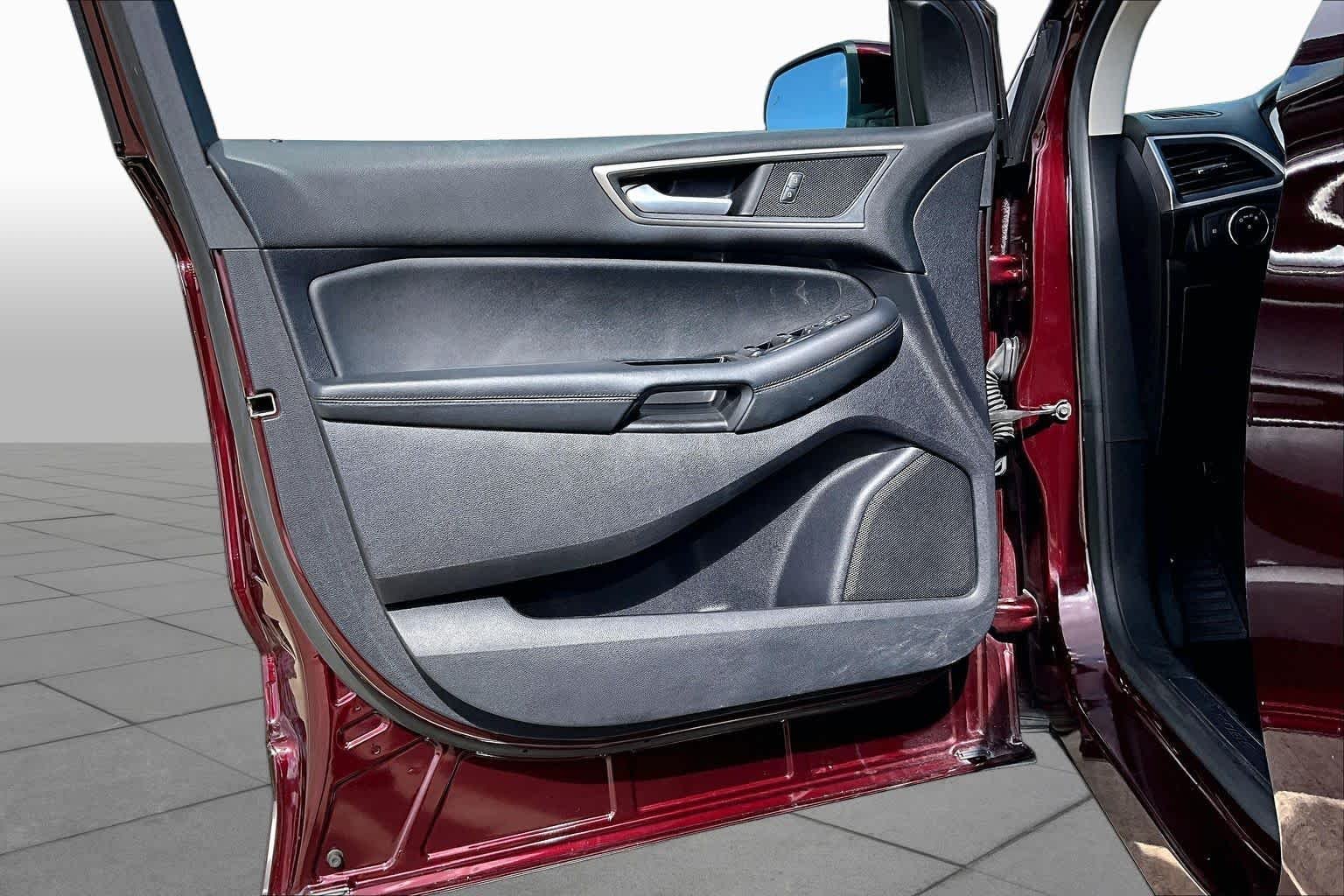 Used 2019 Burgundy Velvet Metallic Tinted Clearcoat Ford SEL image 22