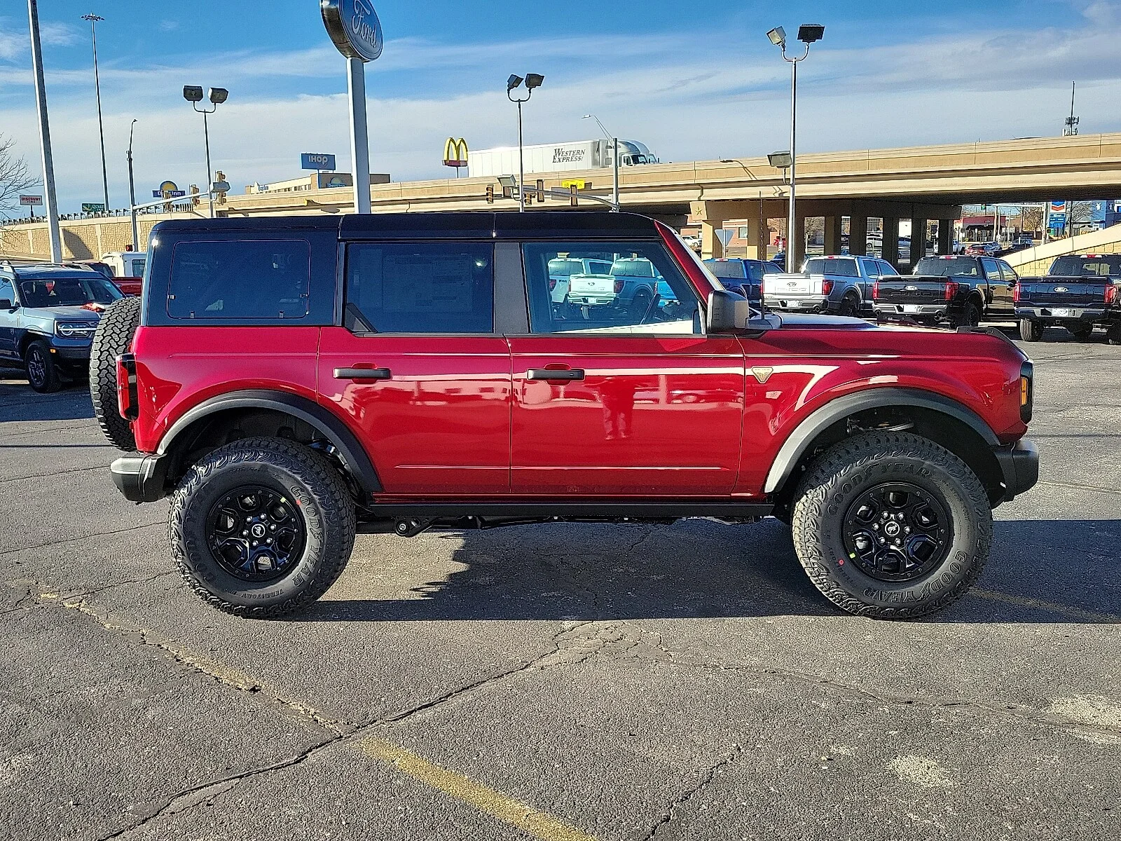 New 2025 Ruby Red Metallic Tinted Clearcoat Ford Badlands&reg; image 5