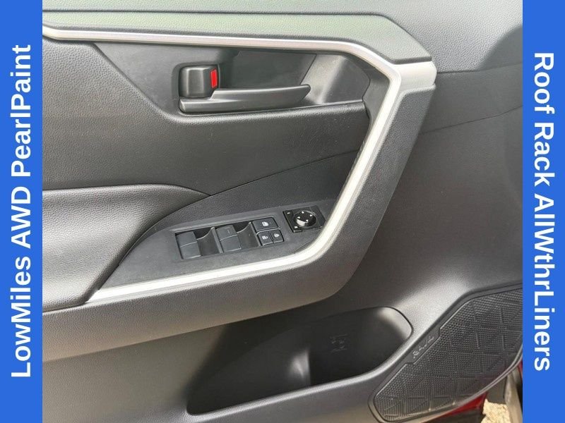 Used 2019 Pearl Toyota LE image 24