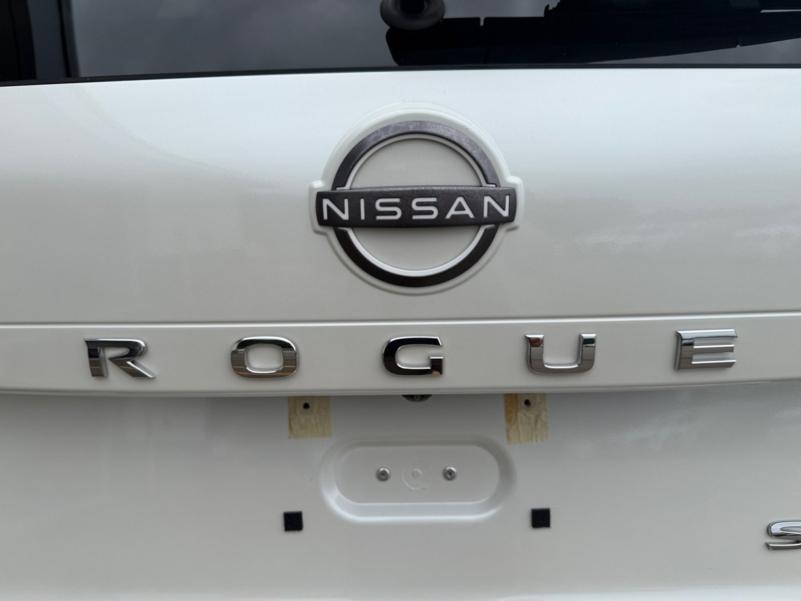 Certified Used 2023 White Nissan SL image 44
