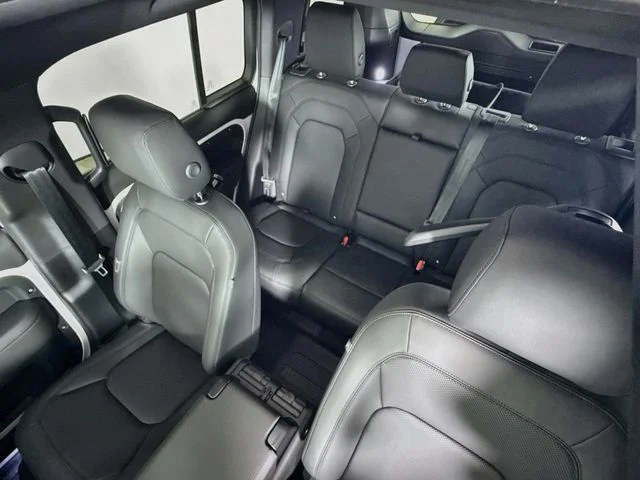New 2026 Fuji White Land Rover S image 14