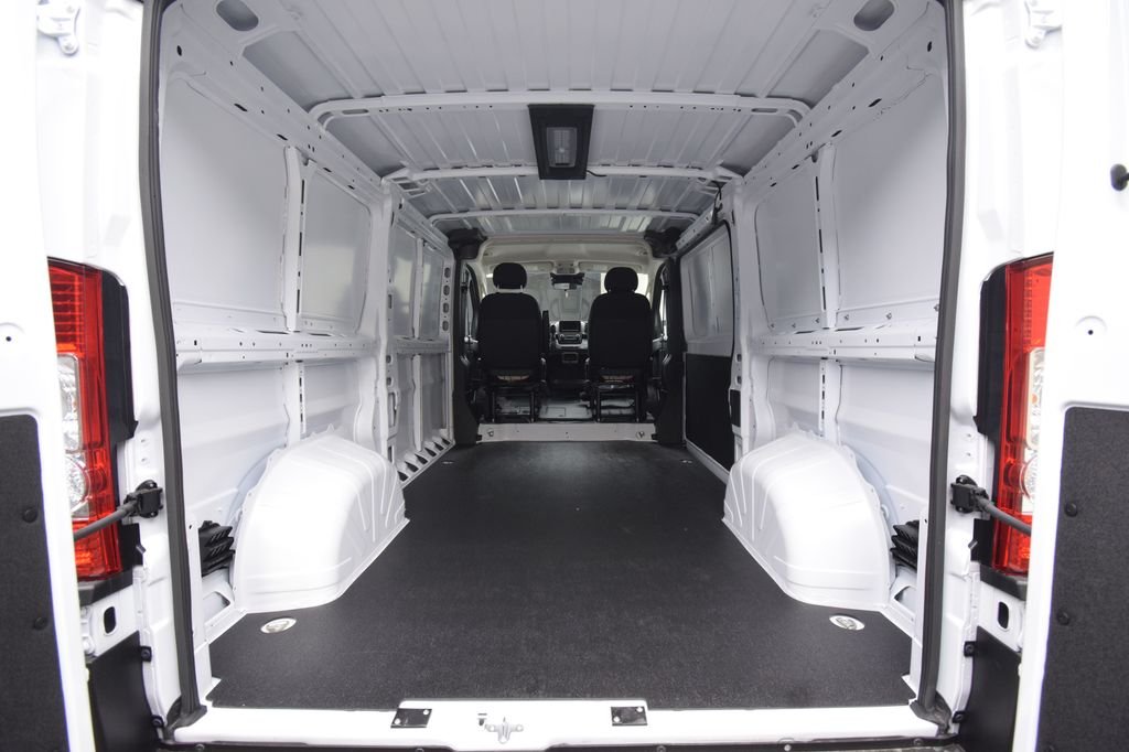 New 2026 Bright White Clearcoat RAM Base image 30