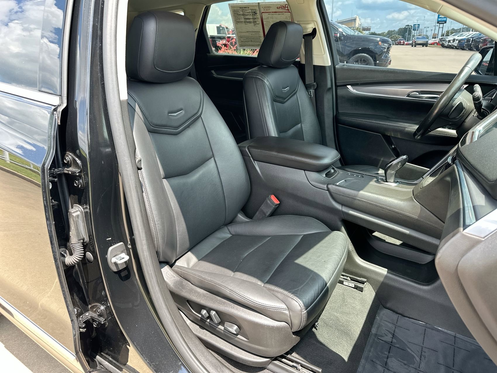 Used 2019 Black Cadillac Luxury image 23