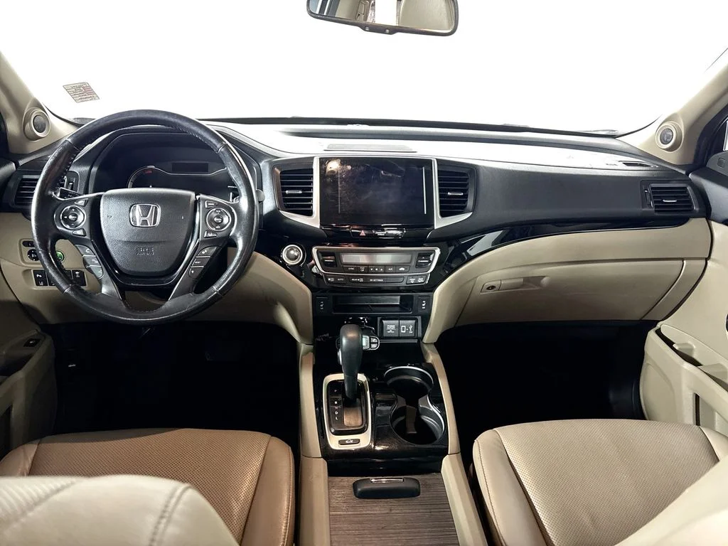 Used 2019 White Honda RTL-E image 12