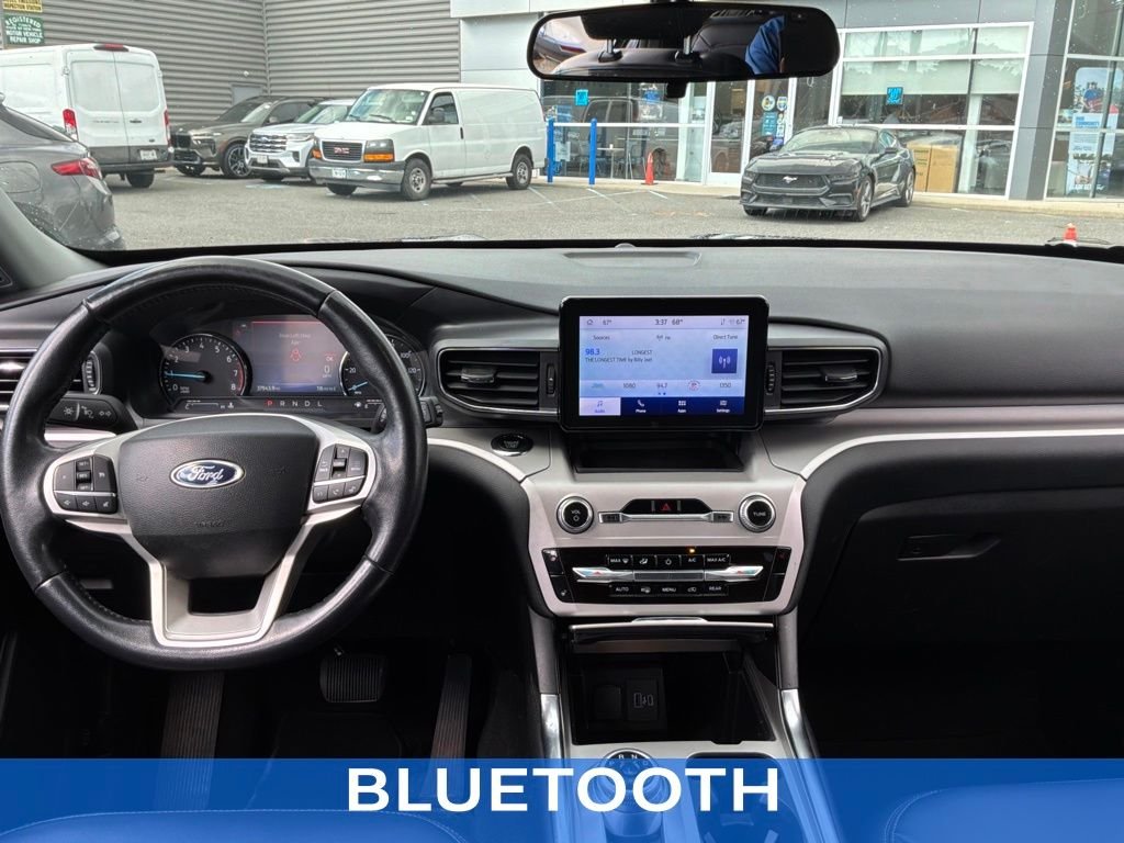 Used 2023 Agate Black Metallic Ford XLT image 11