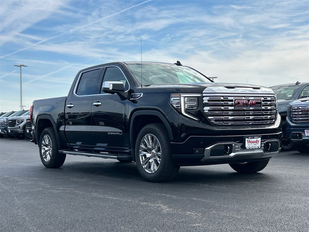 2026 GMC SIERRA - Image 1