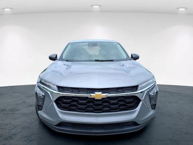 Used 2024 Gray Chevrolet LS image 4