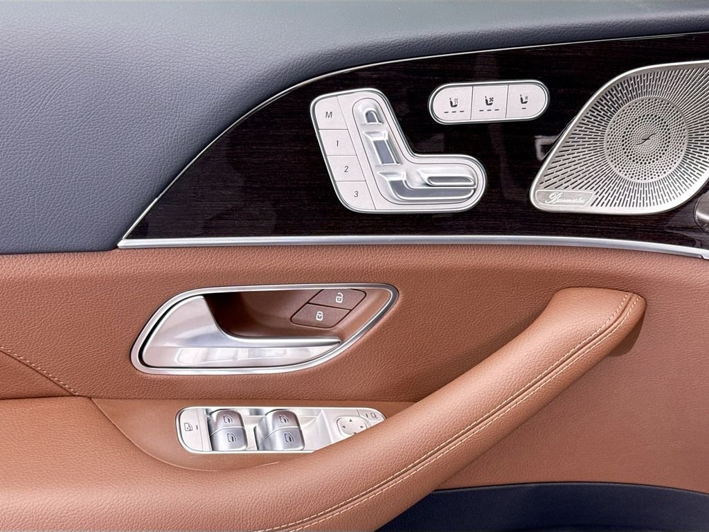 New 2026 Obsidian Black Metallic Mercedes-Benz GLS 450 image 24