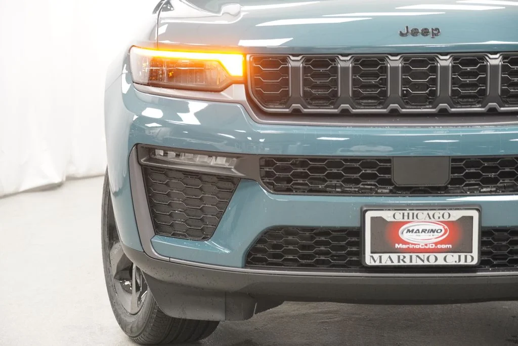 New 2026 Steel Blue Exterior Paint Jeep Limited image 5
