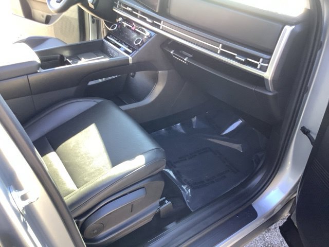 Certified Used 2025 Shimmering Silver Hyundai SEL image 21