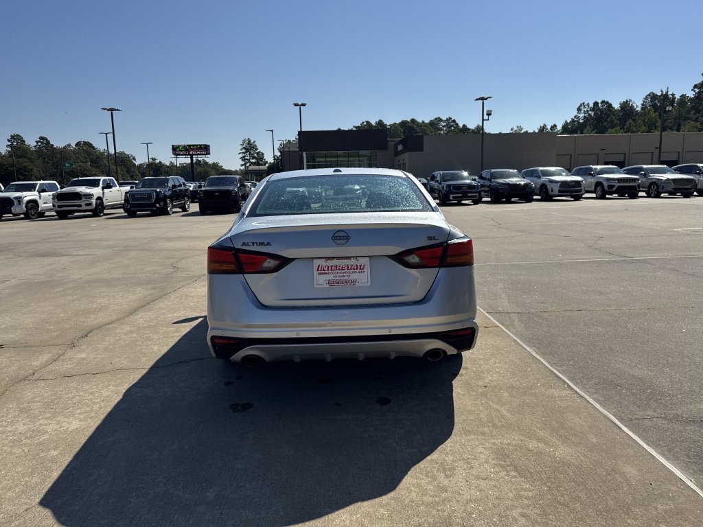 Used 2023 Silver Nissan 2.5 SL image 6