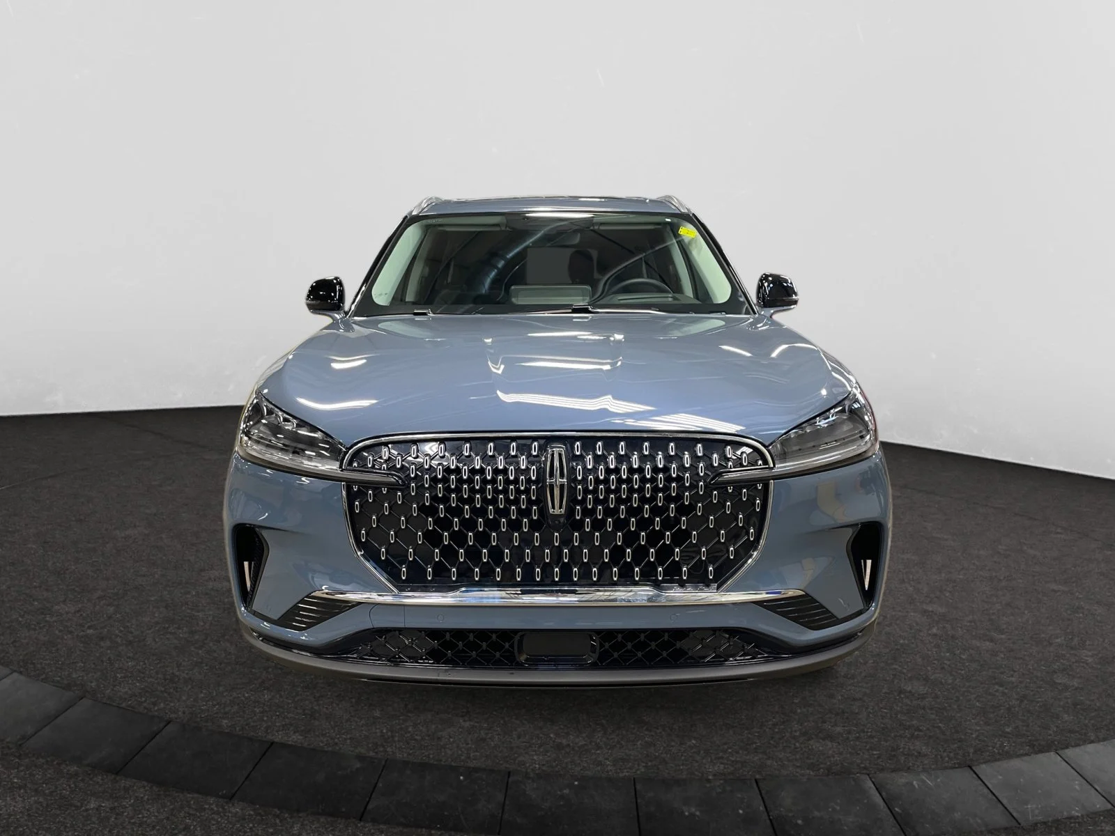 New 2026 Whisper Blue Metallic Clearcoat Lincoln Premiere image 8