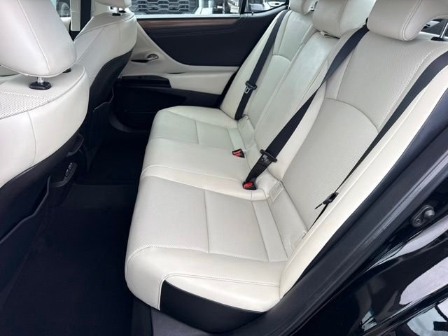 Used 2024 Black Lexus 350 image 12