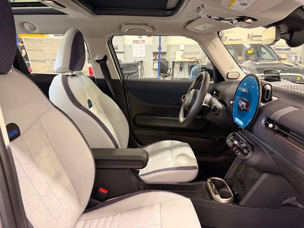 2025 MINI Hardtop 4 Door S - Photo 29