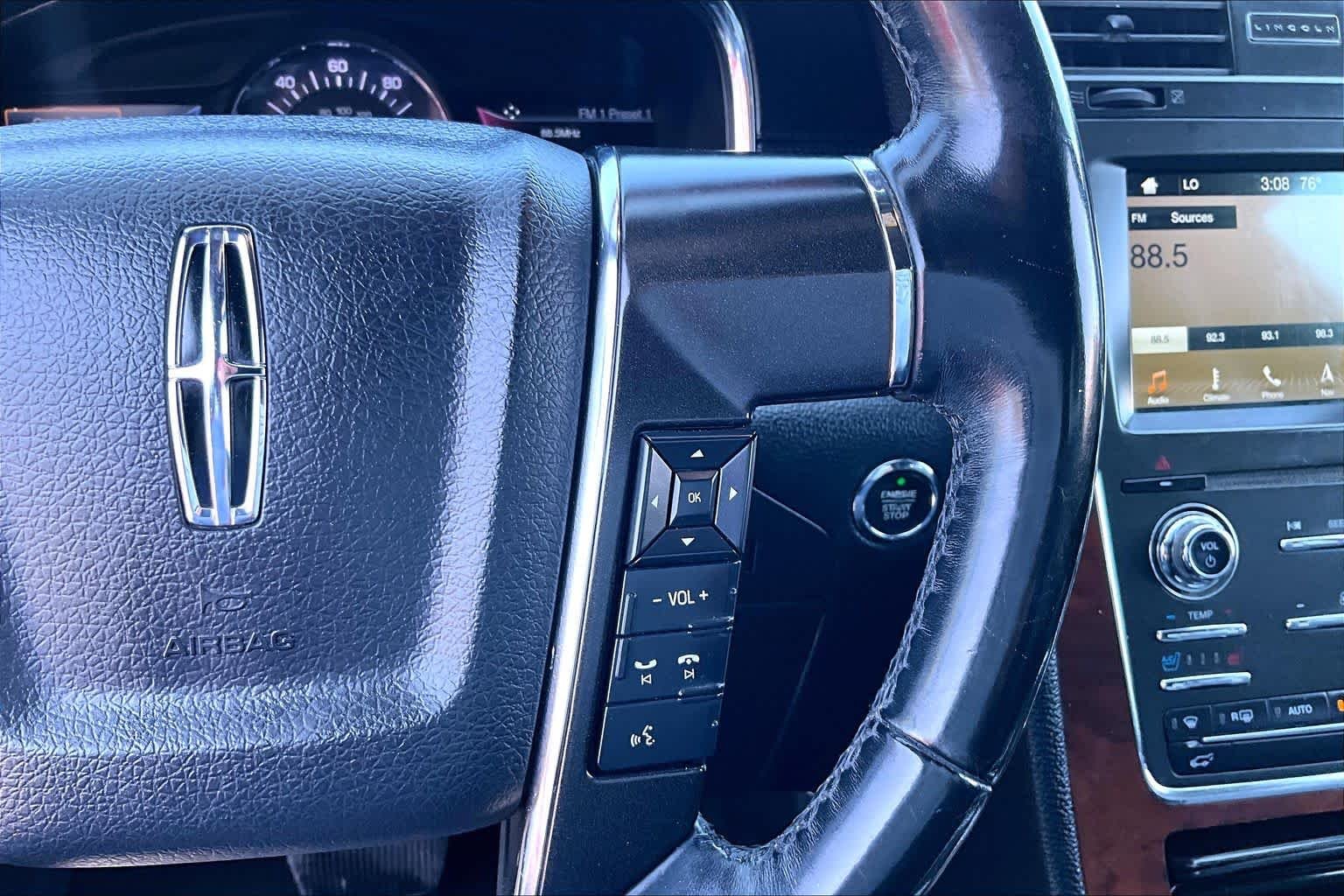 Used 2016 Black Velvet Lincoln Select image 24