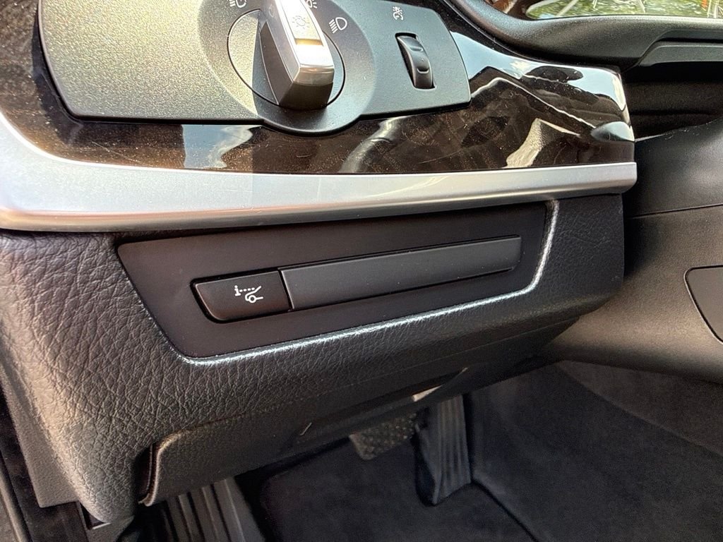 Used 2014 Black BMW 535i xDrive image 22