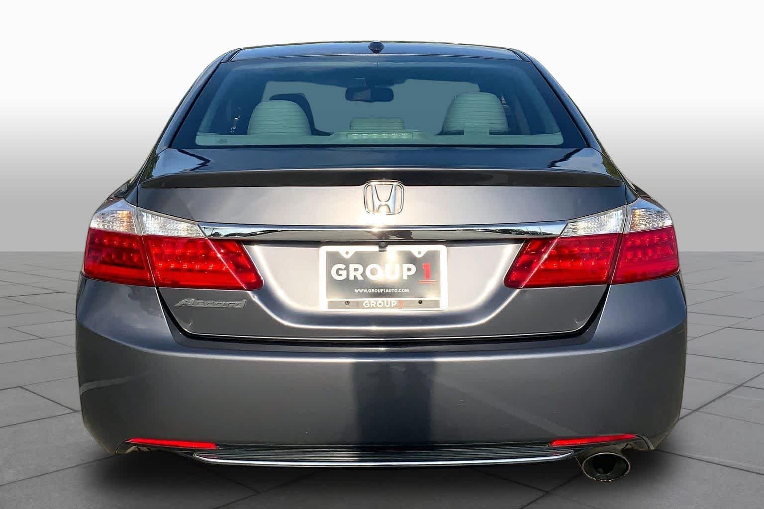 Used 2014 Modern Steel Metallic Honda EX-L image 5