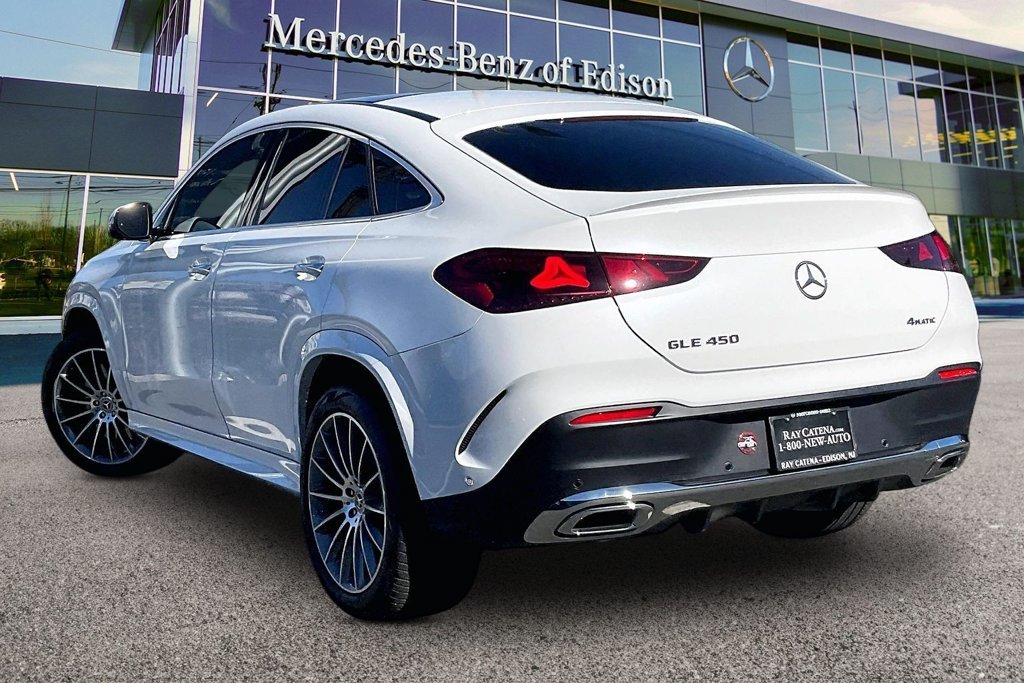 New 2027 MANUFAKTUR Moonlight White Metallic Mercedes-Benz GLE 450 image 3