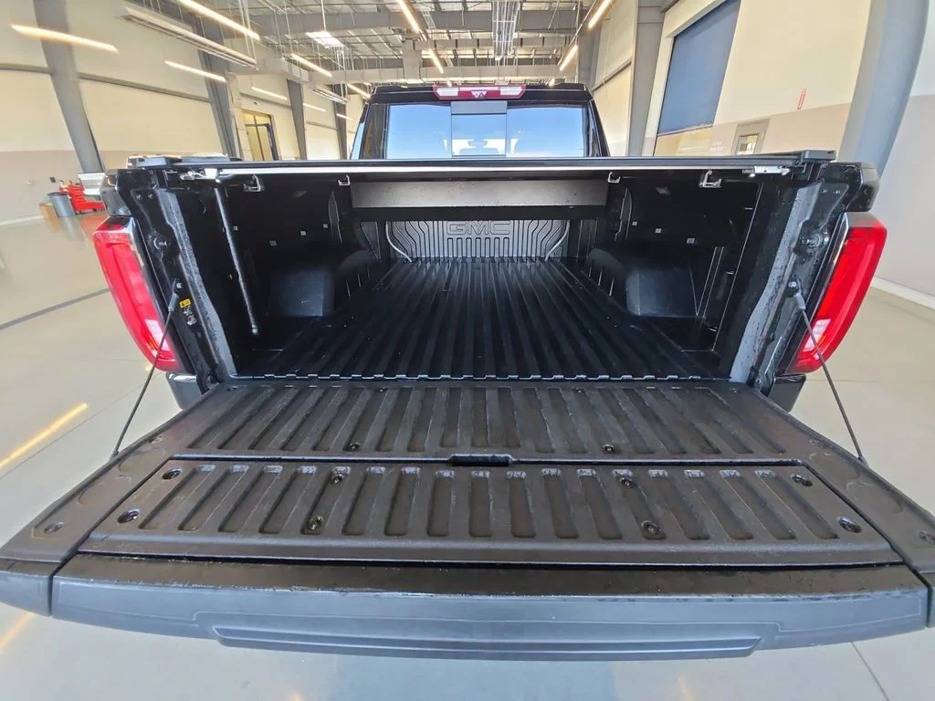 Used 2021 Black GMC AT4 image 29