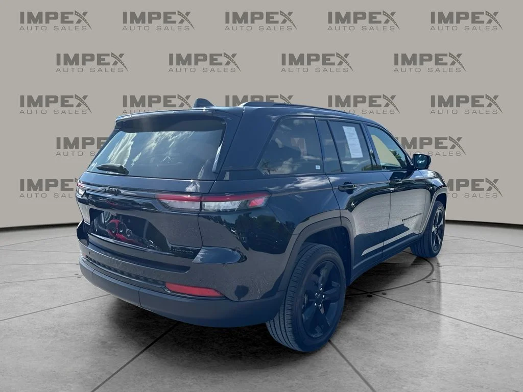 Used 2025 Black Jeep Limited image 3
