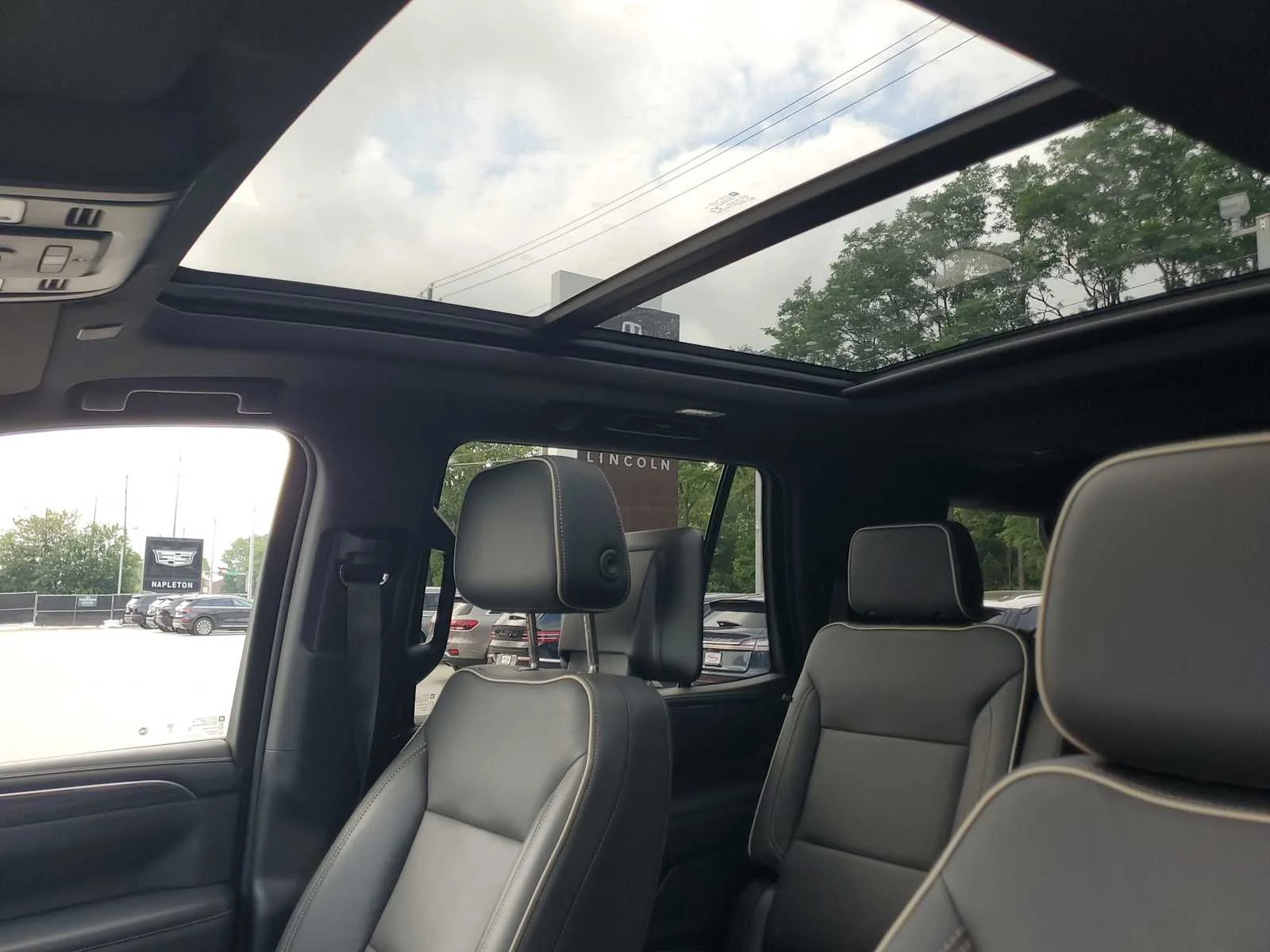 Used 2021 ONYX BLACK GMC SLT image 20