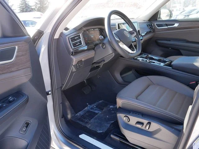 New 2026 Silver Volkswagen 2.0T SEL image 7