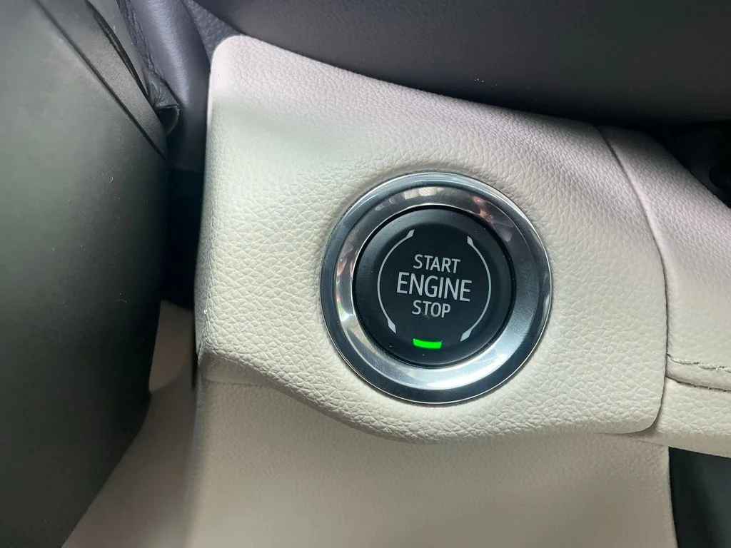 Used 2022 Gray Buick Essence image 42