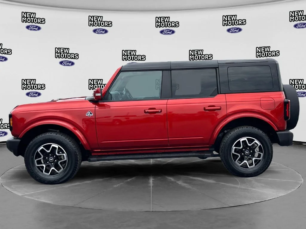 Used 2024 Chili Pepper Red Ford Outer Banks image 2
