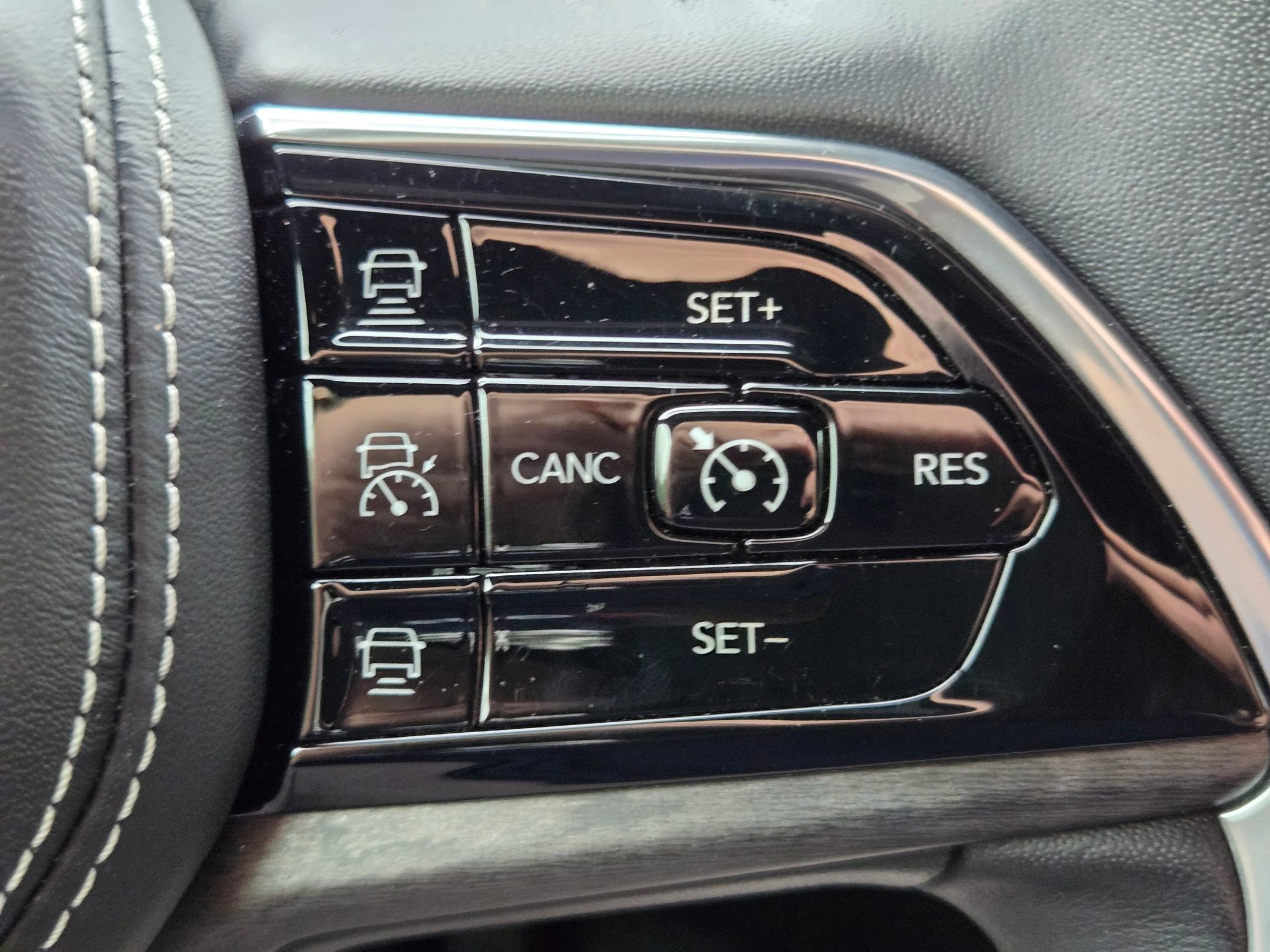 Used 2022 Silver Zynith Jeep Overland image 29