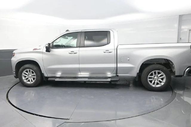 Used 2020 Silver Chevrolet LT image 4