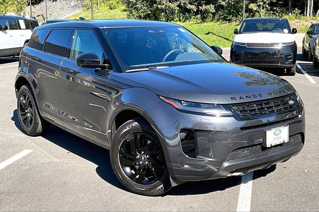 Used 2026  Land Rover S image 10