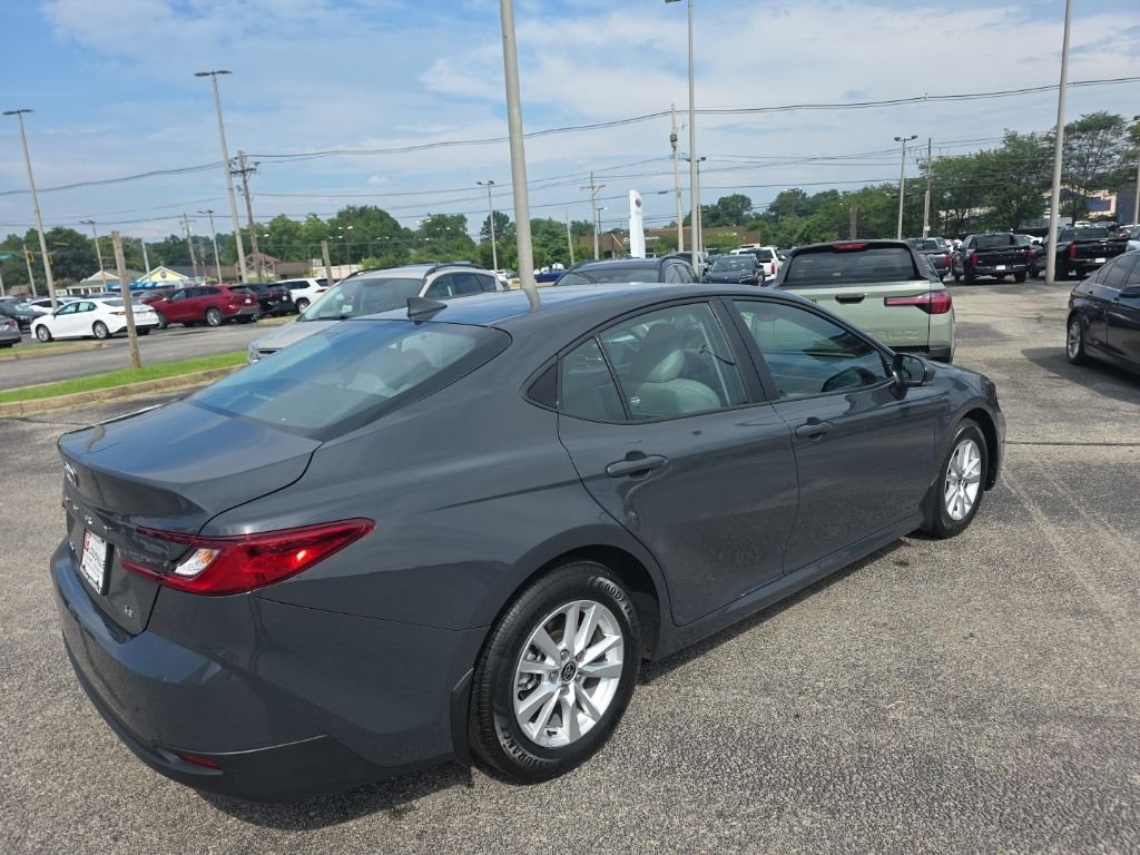 Certified Used 2025  Toyota LE image 4