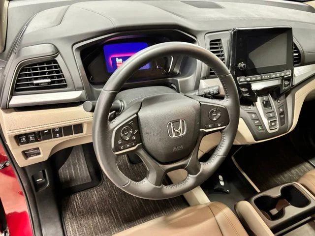 Used 2024 Red Honda EX-L image 15
