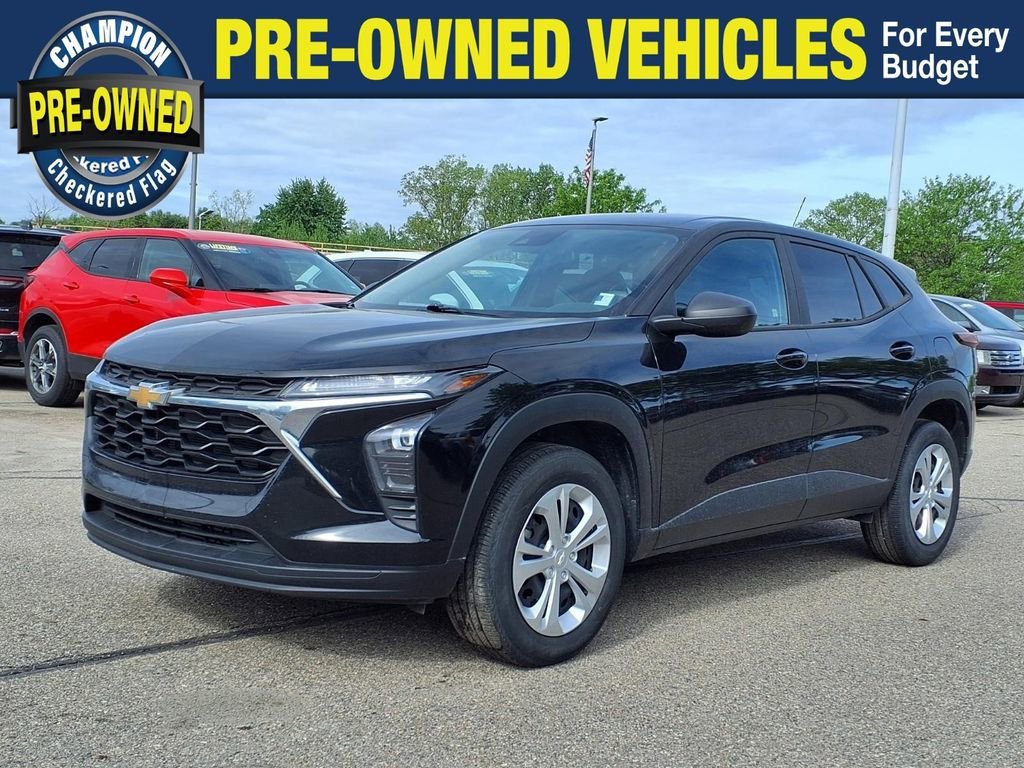 2024 Chevrolet Trax LS's photo