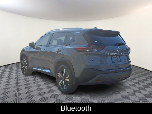 Used 2021 Gray Nissan SL image 5