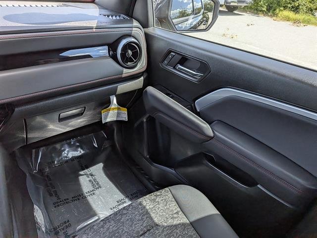 2025 Chevrolet Colorado Z71 - Photo 16