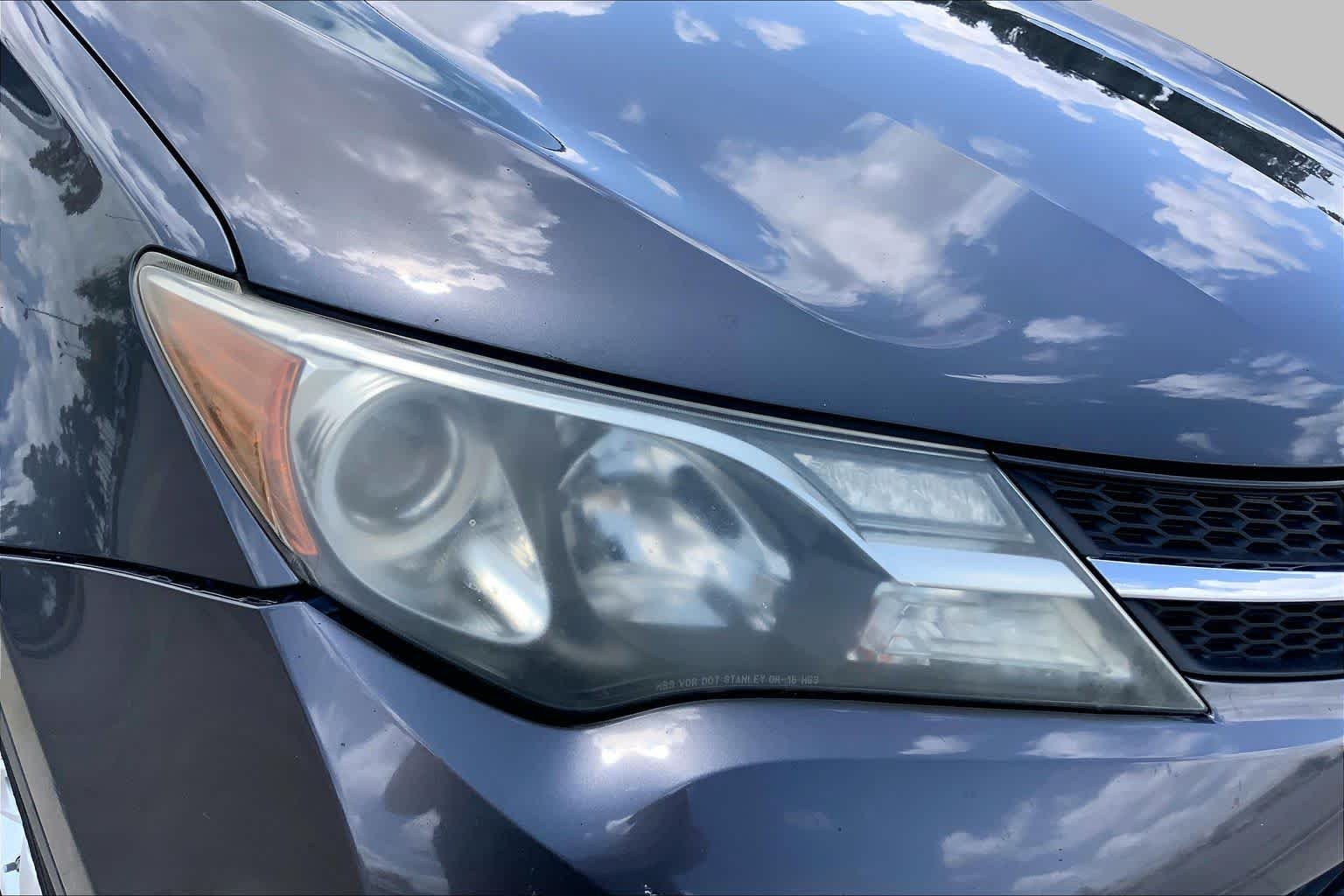 Used 2013 Magnetic Gray Metallic Toyota XLE image 26