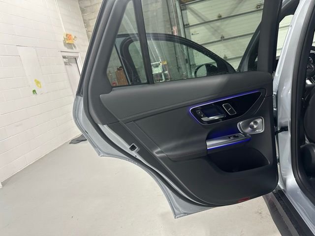 New 2026  Mercedes-Benz GLC 300 image 11