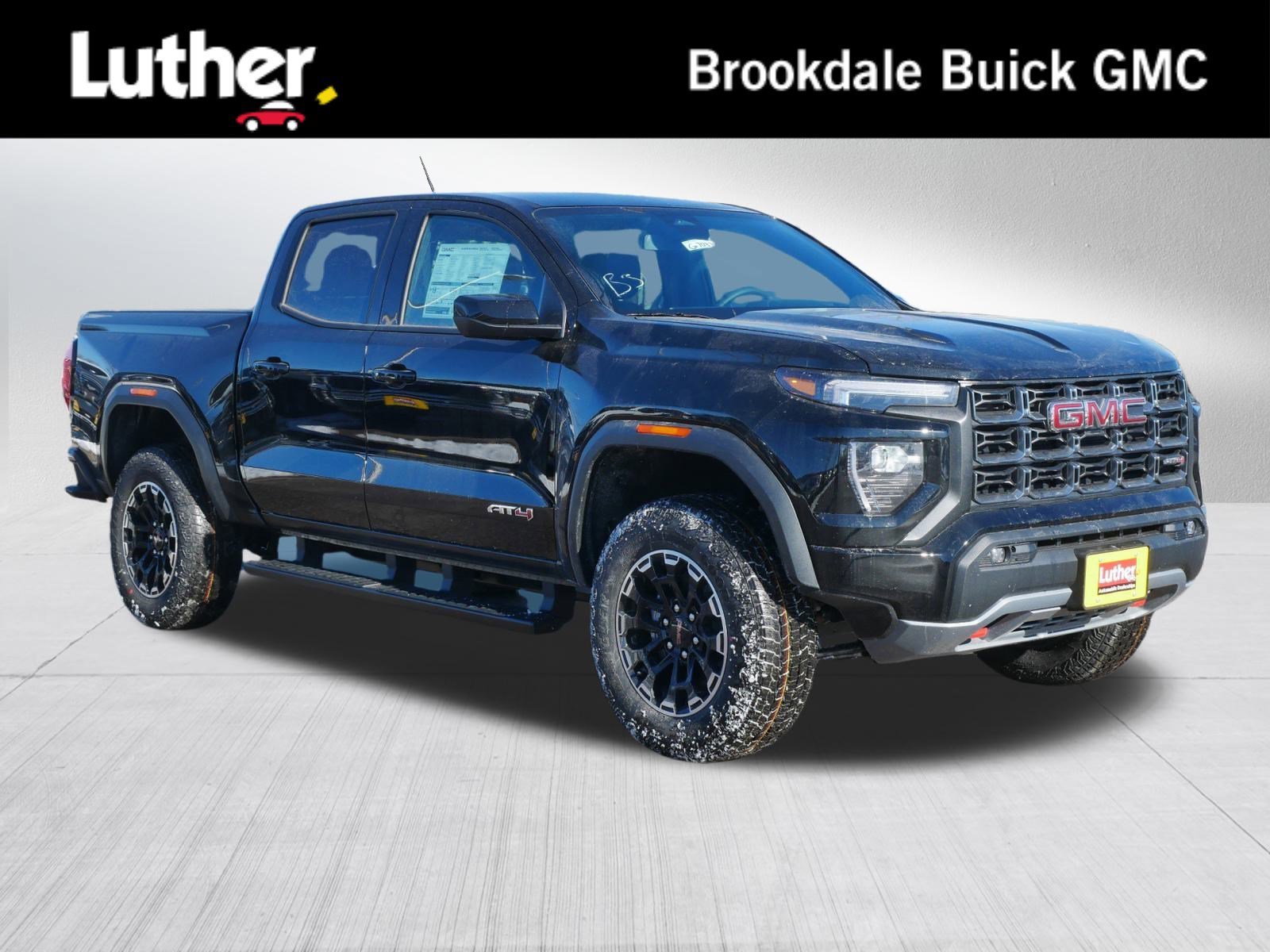 2026 GMC Canyon 4WD AT4 Crew Cab Short Box's photo