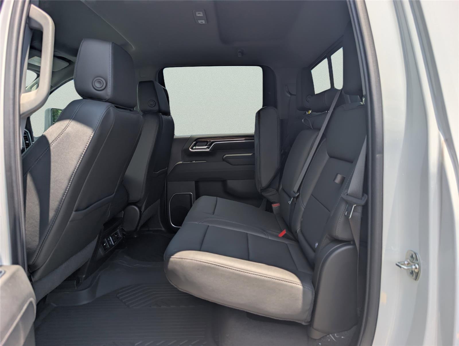 New 2026 Summit White Chevrolet LT image 15