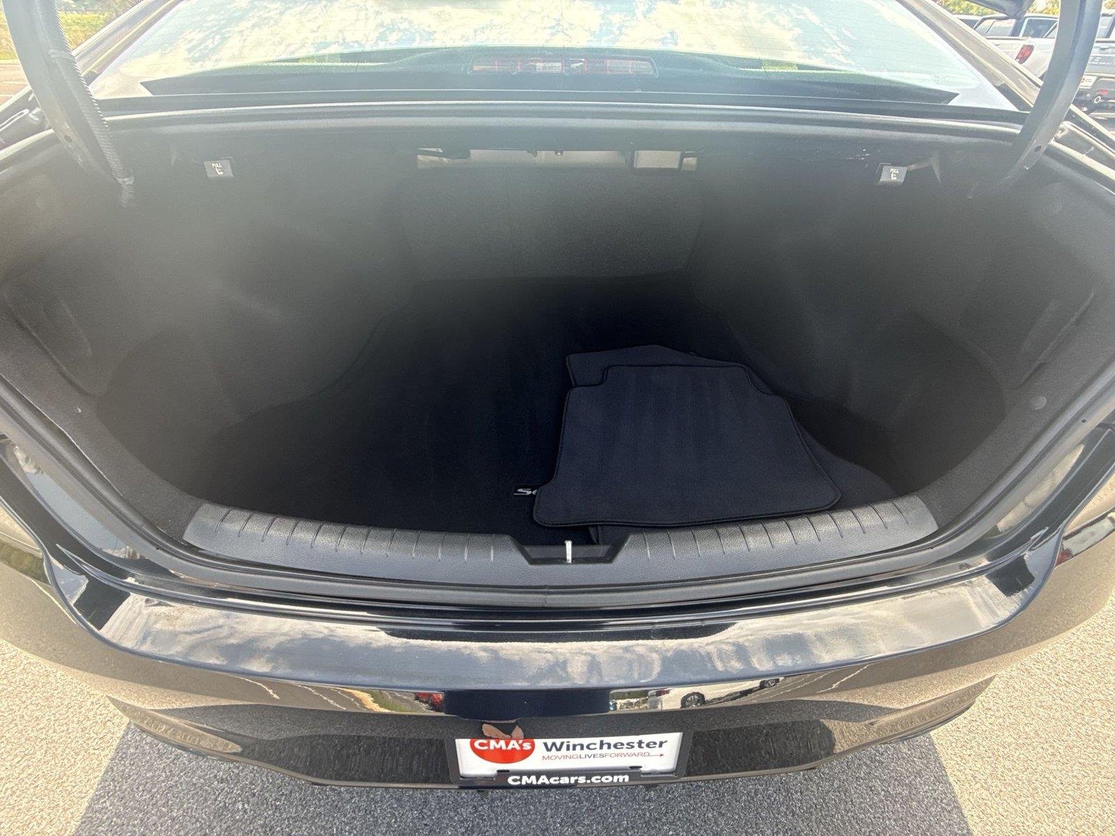 Used 2018 Phantom Black Hyundai Sport+ image 18