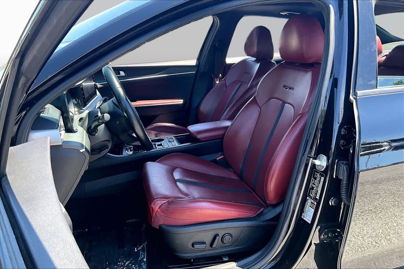 Used 2022 Ebony Black Kia GT-Line image 8