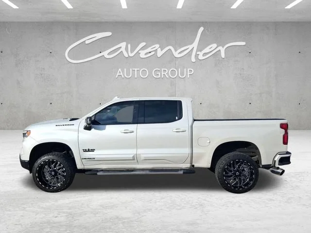 Used 2023 IRIDESCENT PEARL TRICOAT Chevrolet LTZ image 14