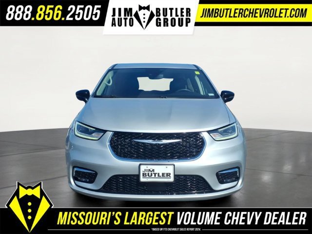 Used 2024  Chrysler Touring L image 26