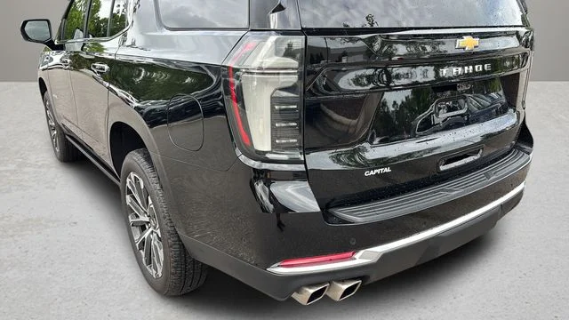 Used 2025 Black Chevrolet High Country image 38