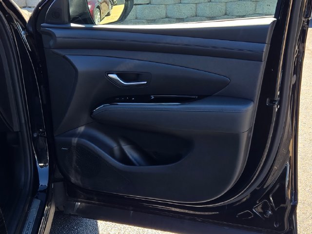 Used 2025 Black Hyundai Limited image 3