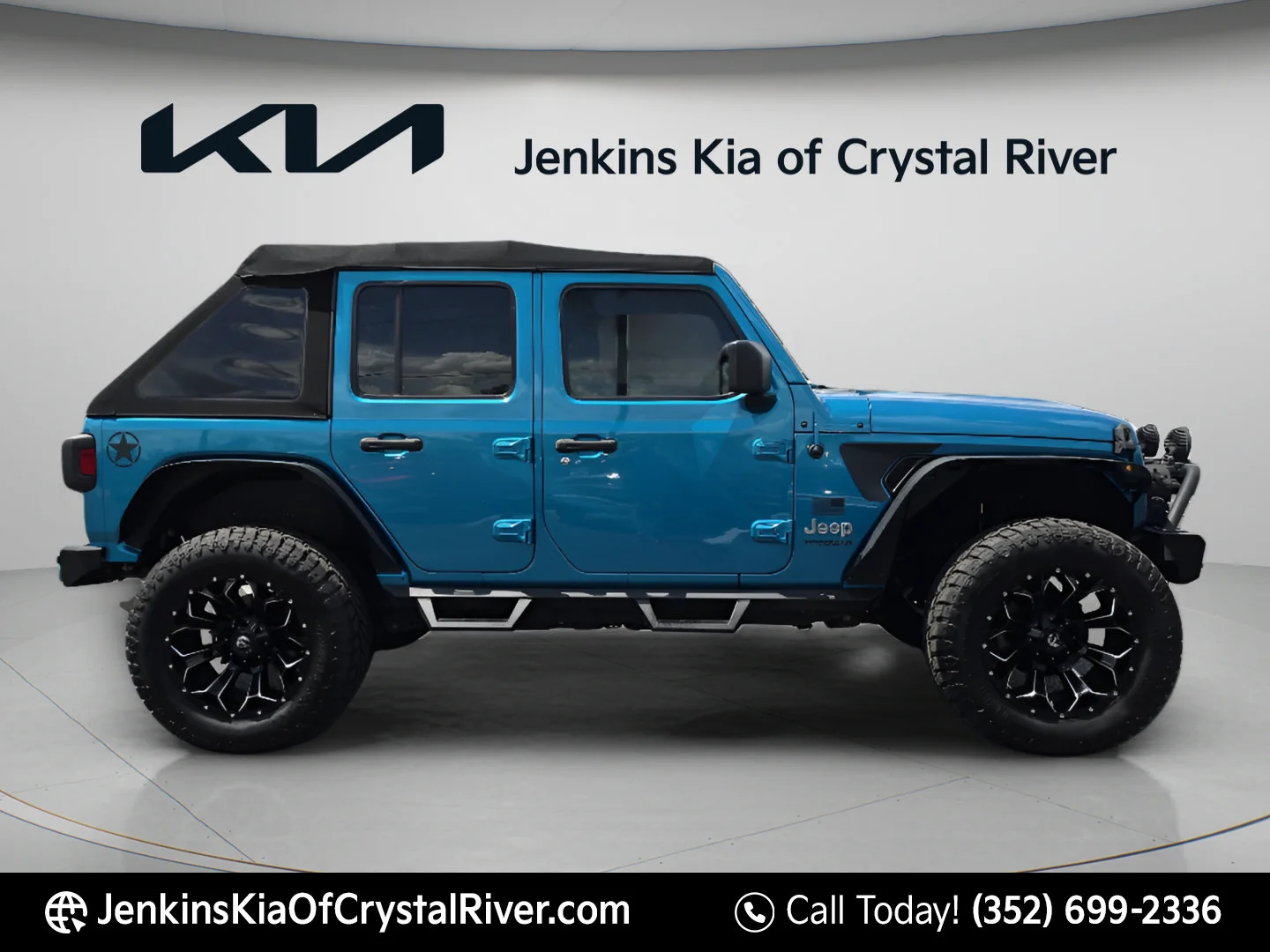 Used 2020 Bikini Pearlcoat Jeep Freedom image 3